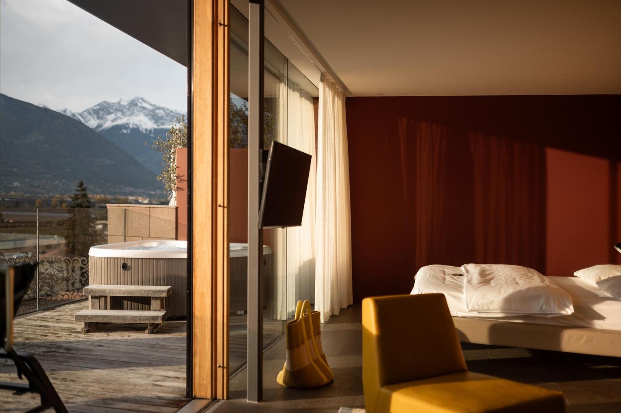 Hotel Muchele Postal / Burgstall